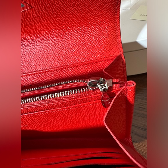 Louisa Vuitton twist lock epi leather long wallet. SOLD OUT COLOR - Picture 5 of 16